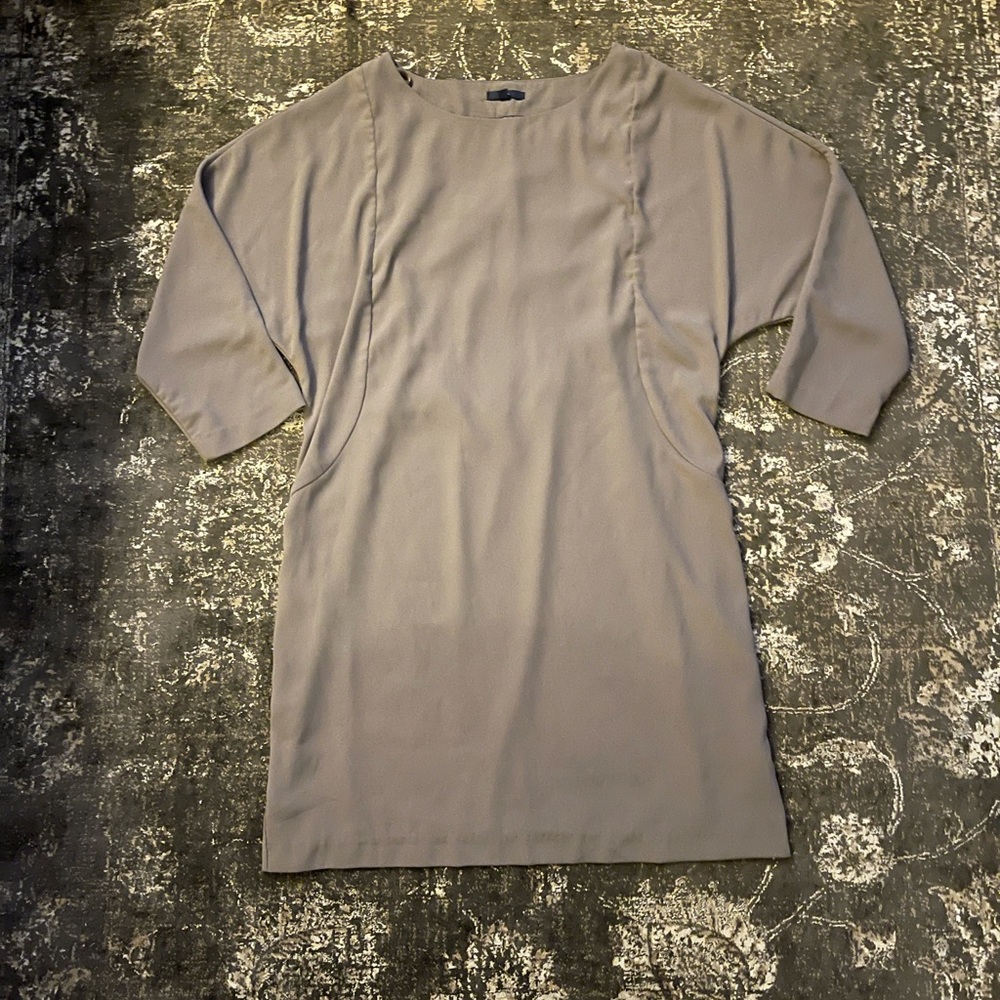 Gap Brownish Grayish Dress with nice back, L